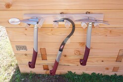 Werkzeugeleiste mit Sauzahn und Hacken